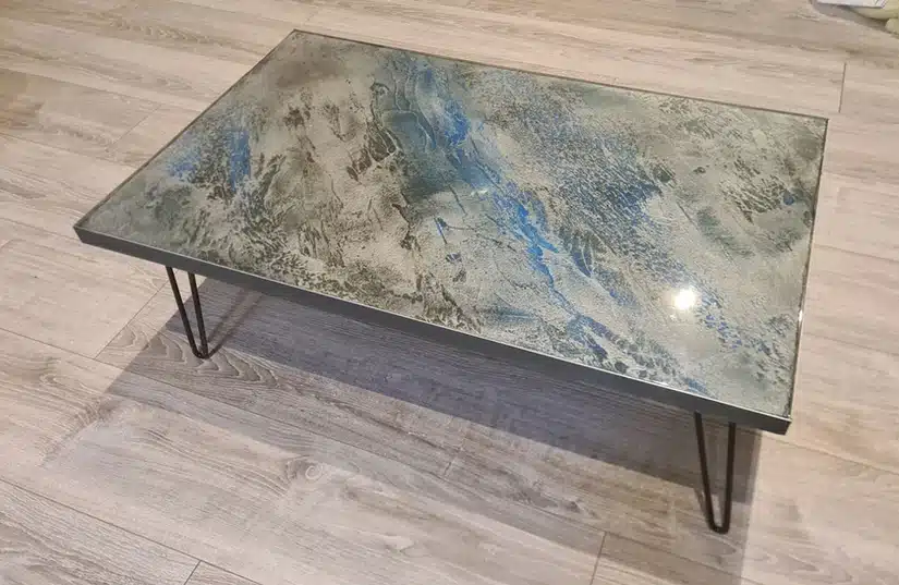 Image d'une table effet marbre